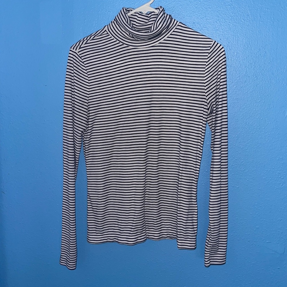 H&M shirt